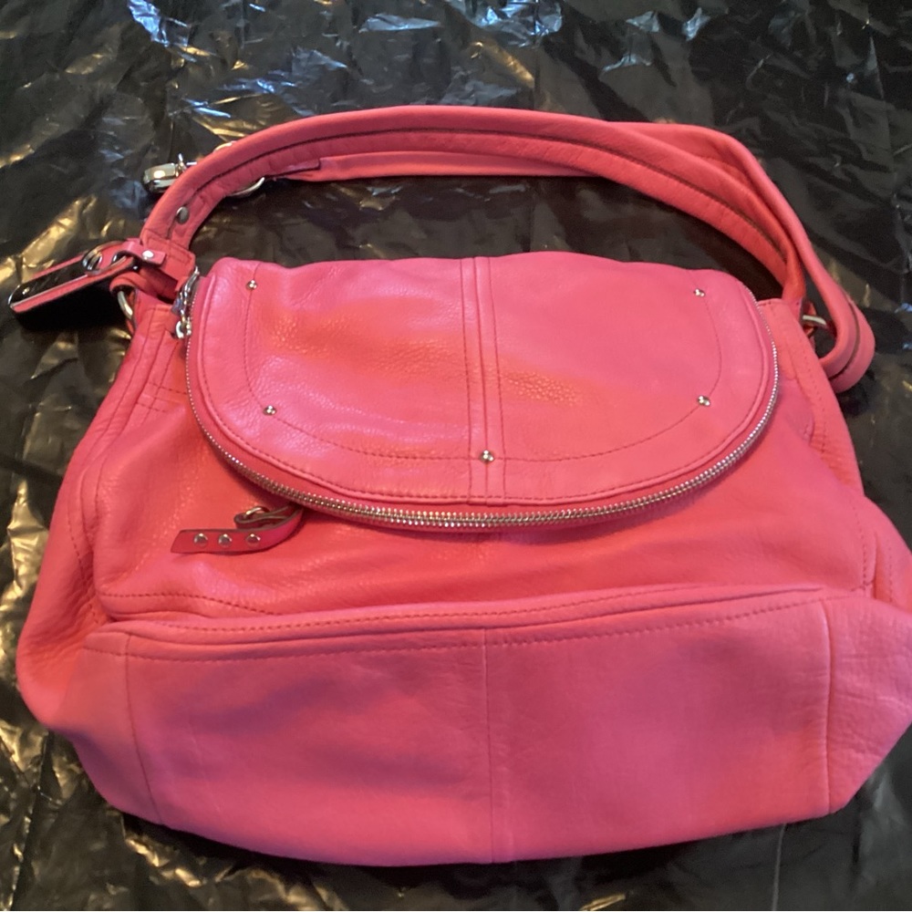 B. Makowsky Crossbody